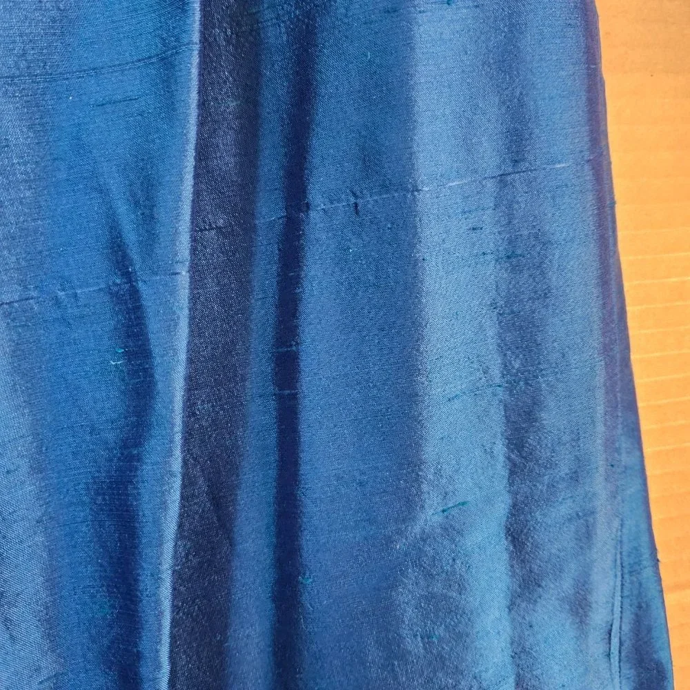 Worth: 100% Pure Silk Formal Dress Slacks Shiny Royal Blue – Size 4